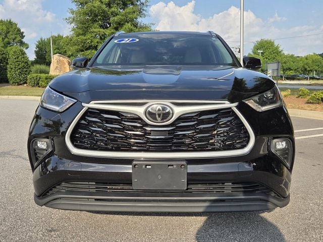 2021 Toyota Highlander — rear three-quarter view